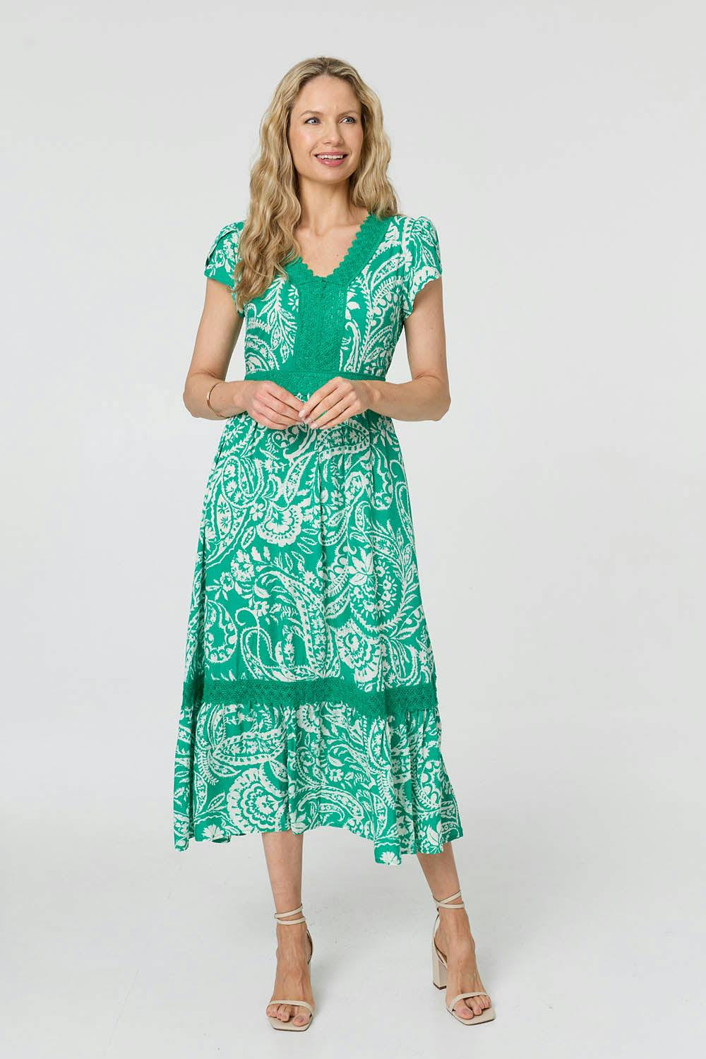 Izabel London Green Printed Lace Trim Tiered Midi Dress - 10