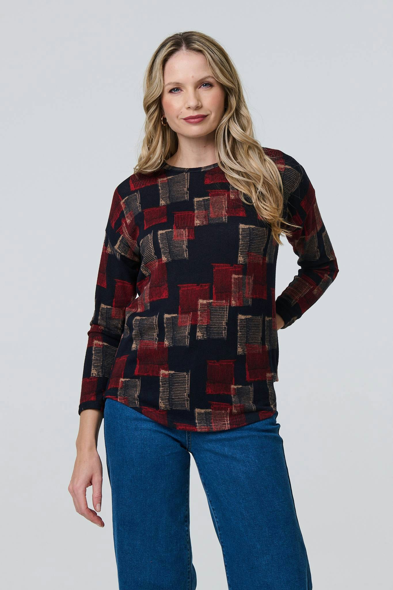 Izabel London Geo Print Long Sleeve Curve Hem Top - Navy - 8
