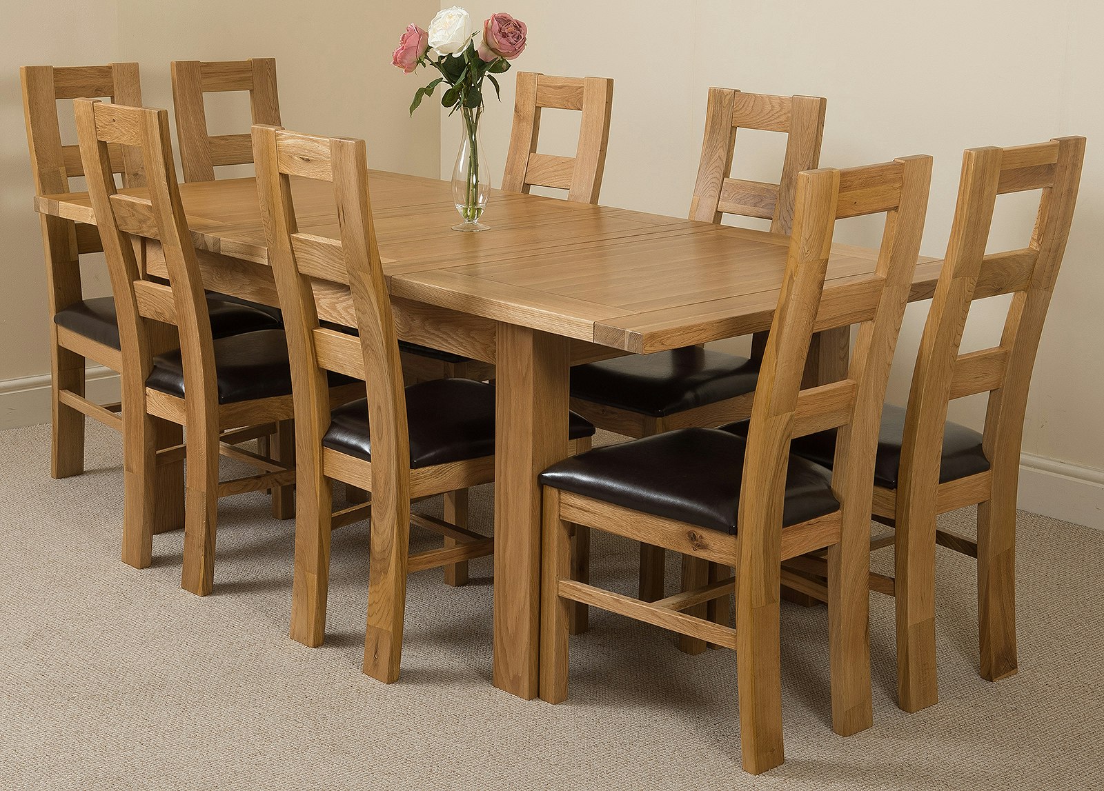 That's Furniture Grain Seattle Oak Extending Dining Table With Yale Oak Chairs - Natural Oak - 8 Chairs
