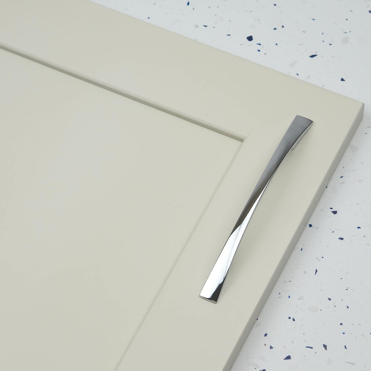 Rackhams Silver/Light Polished Chrome Bow Handles - 128Mm Handle