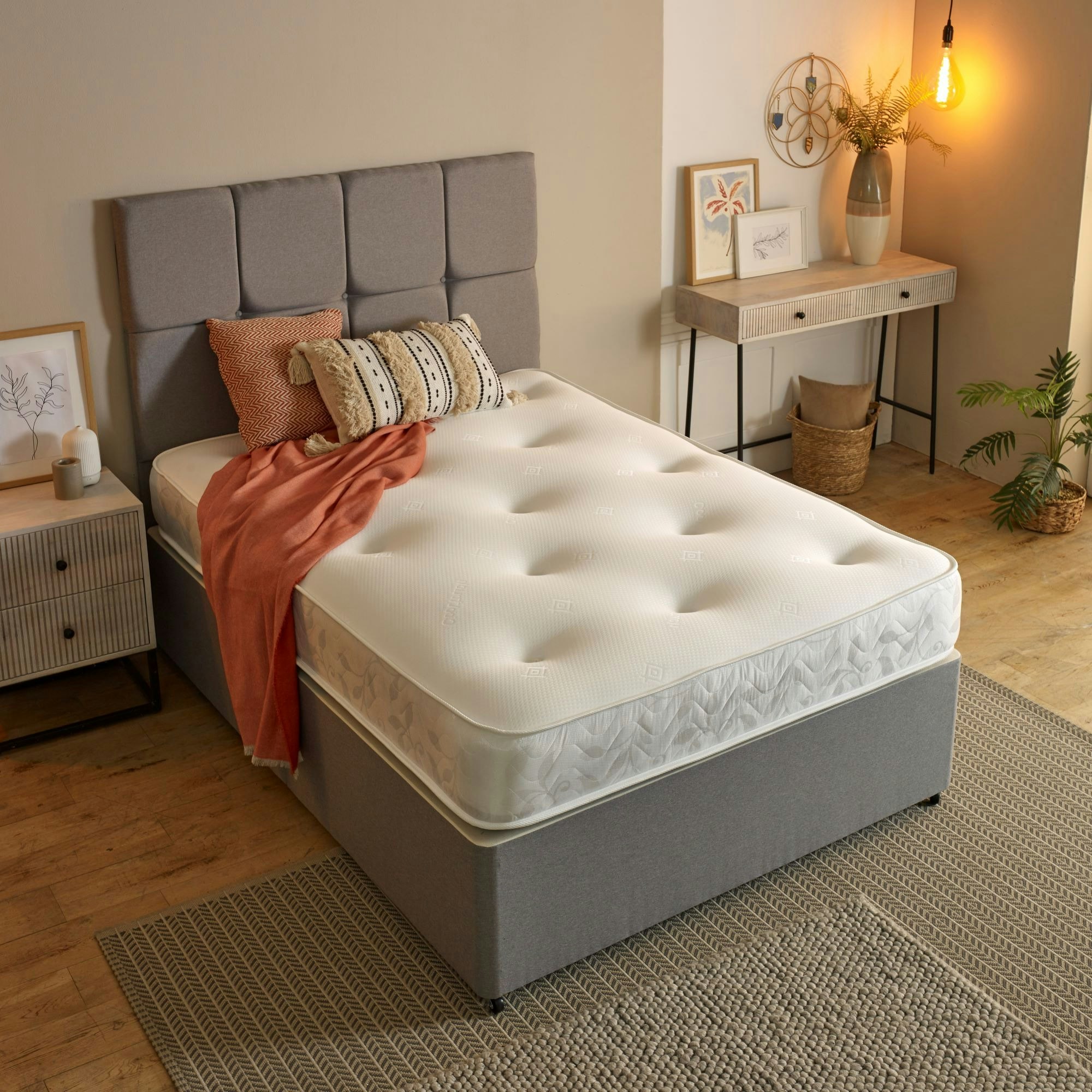 Starlight Beds White Galaxy Hand-Tufted Hybrid Mattress - 20Cm Deep, Quilted Soft Sleep Surface - 1 - European Double Mattress (140Cm X 200Cm)