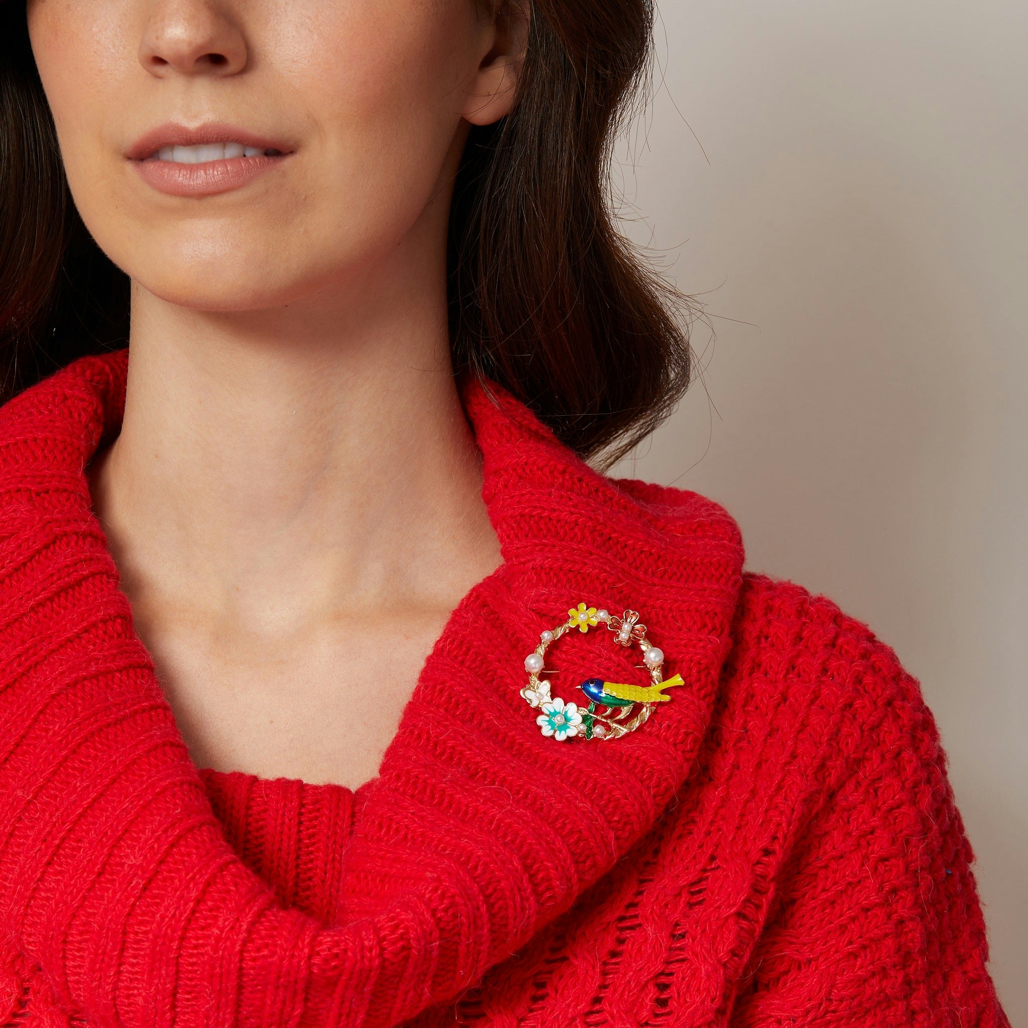 Queenmee Accessories Vintage Brooch With Bird In Enamel