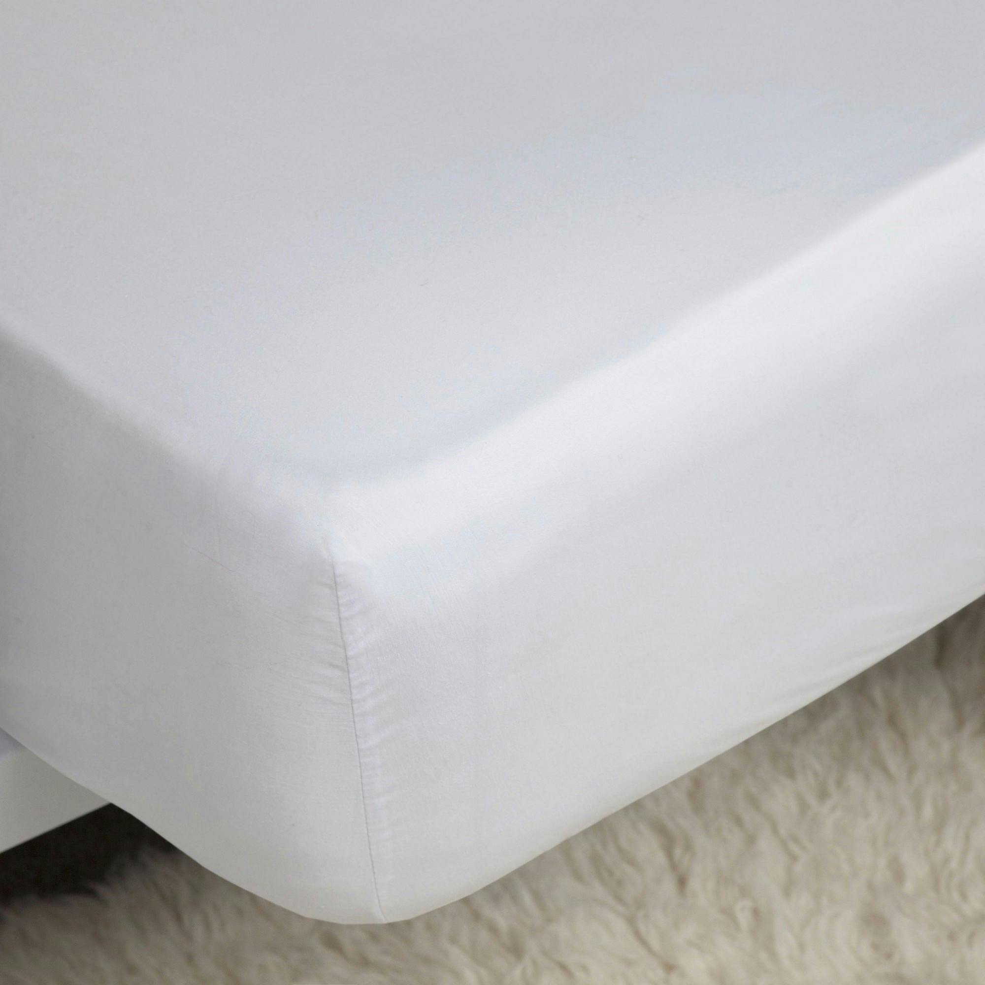 Belledorm White Easycare Percale Deep Fitted Sheet - Narrow Single - 50% Cotton/50% Polyester