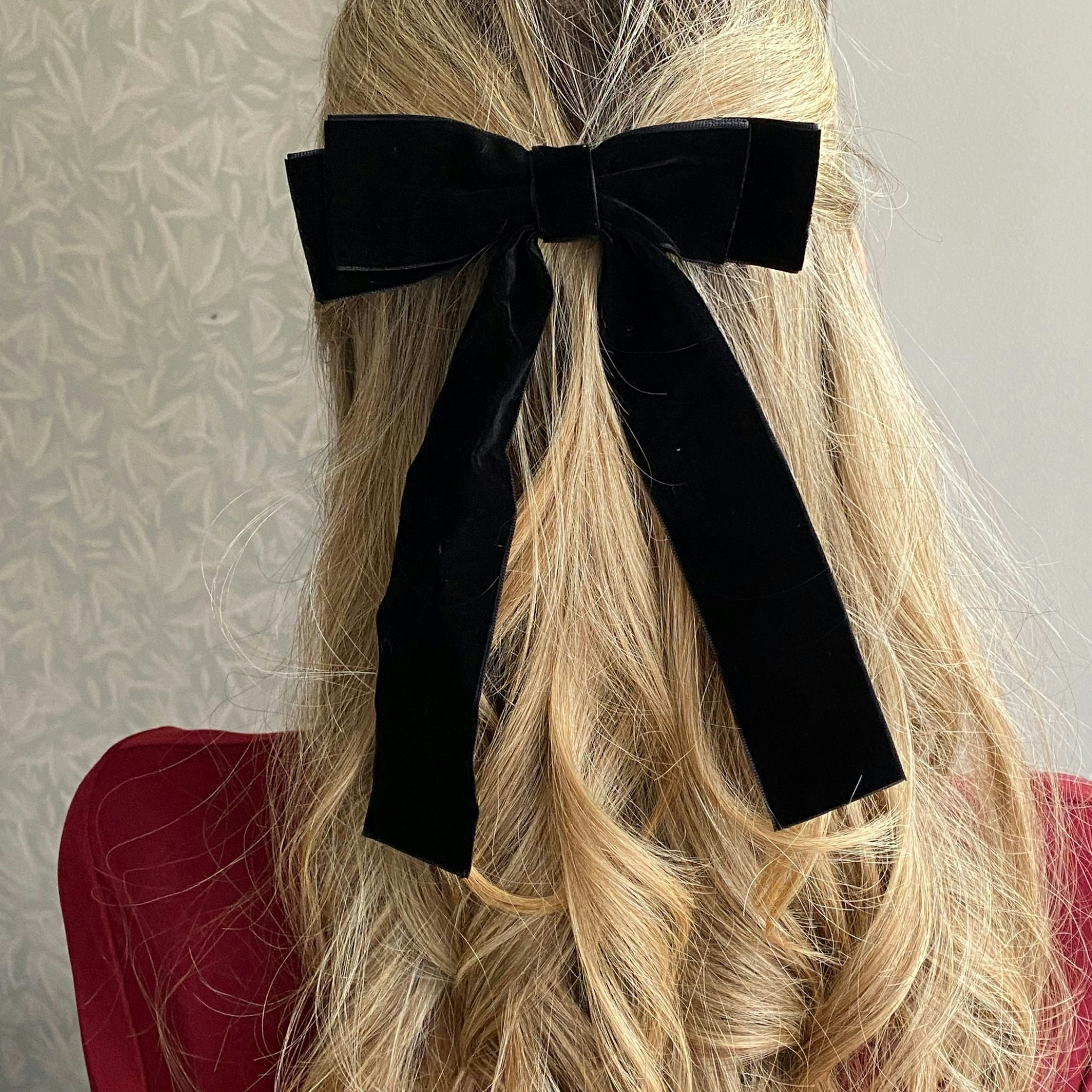 Queenmee Accessories Black Velvet Hair Bow Hair Clip Alligator Clip