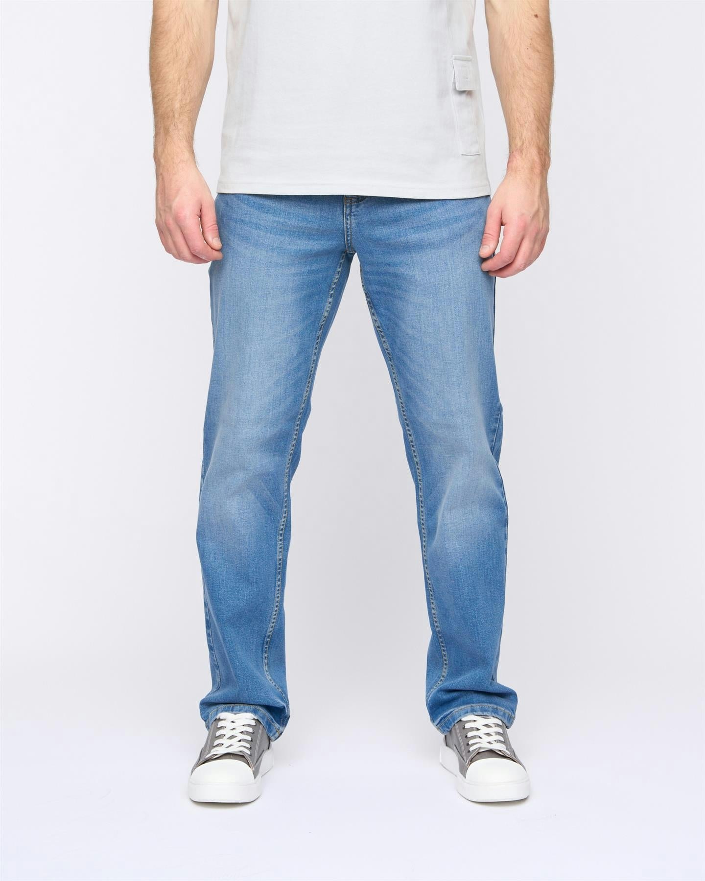 Duck And Cover Light Rushawn Relaxed Fit Jeans Wash - W32 L32