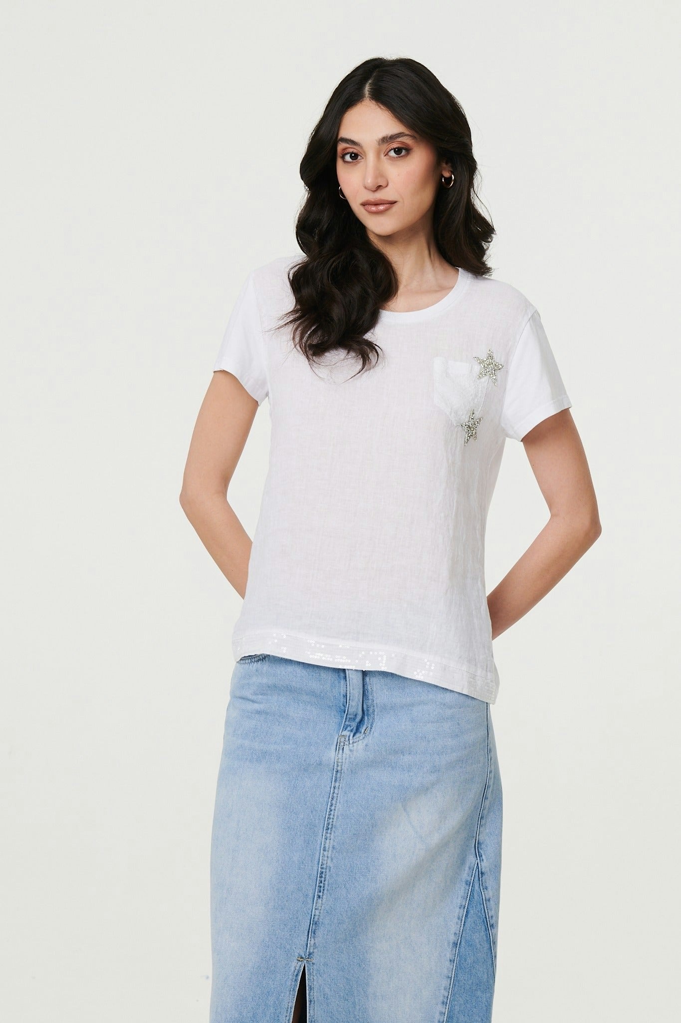 Izabel London White Metallic Star Detail Relaxed T-Shirt - 18