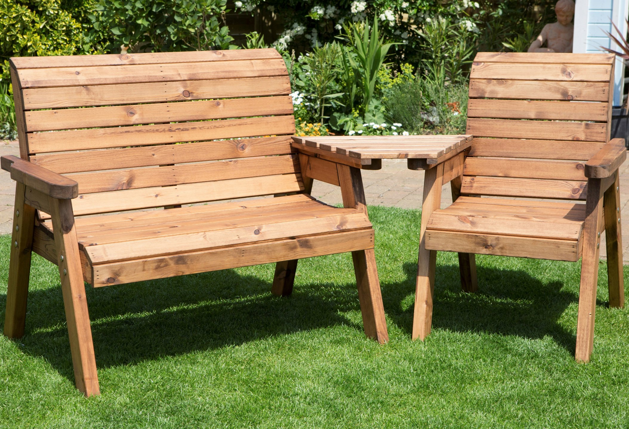 Rackhams Hand Made 3 Seater Chunky Rustic Wooden Garden Furniture Set With Angled Tray